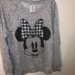Disney top